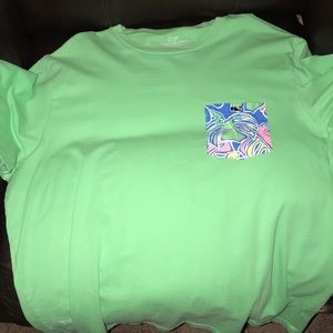 Vineyard vines floral pocket t shirt